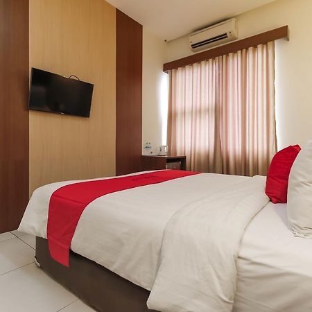 Hotel Reddoorz Near Roxy Jakarta Exteriér fotografie