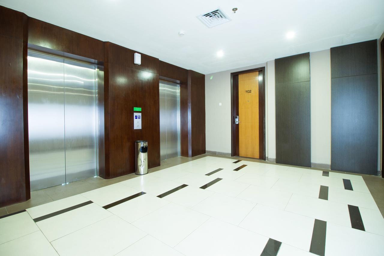 Hotel Reddoorz Near Roxy Jakarta Exteriér fotografie