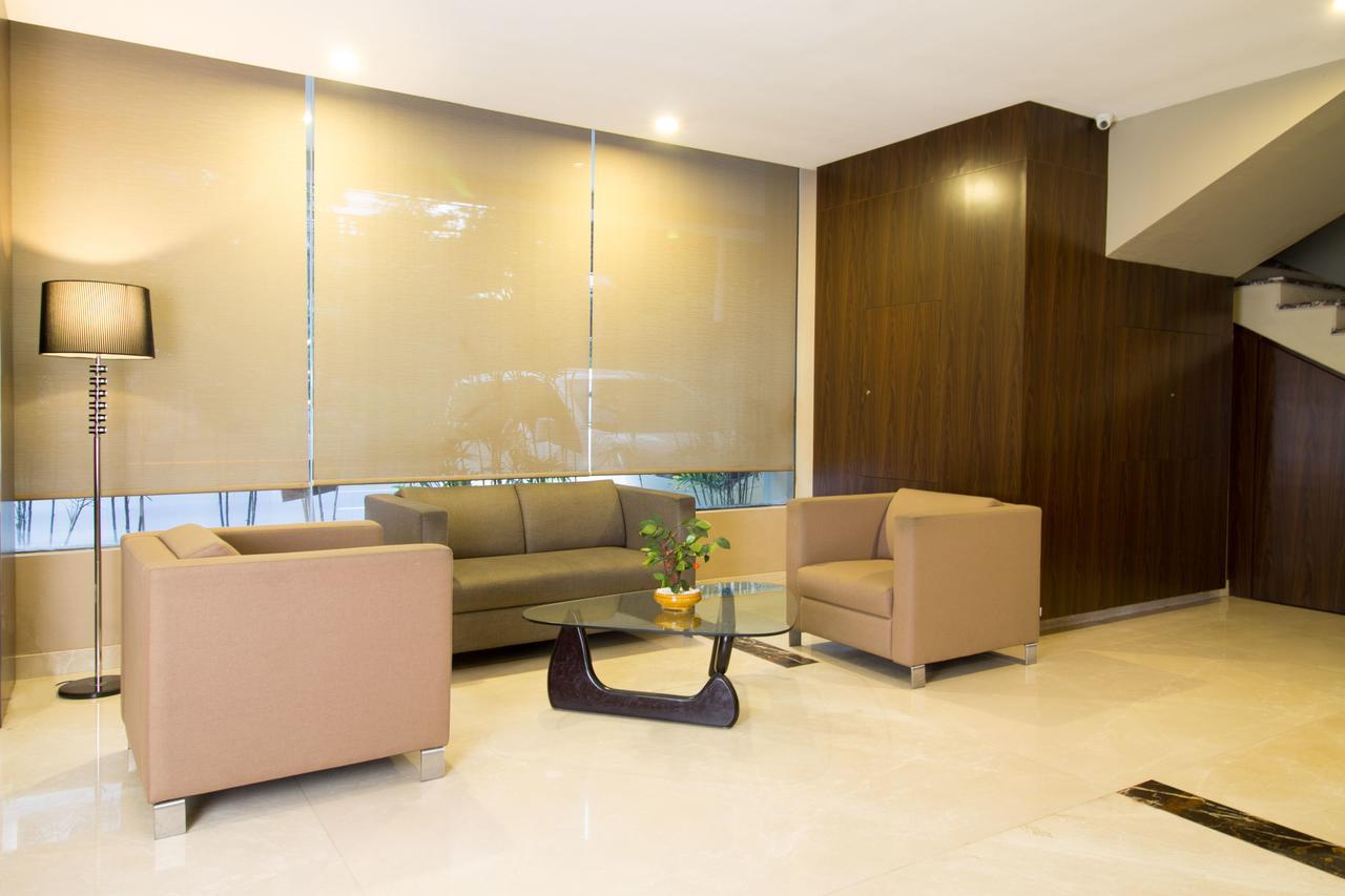 Hotel Reddoorz Near Roxy Jakarta Exteriér fotografie