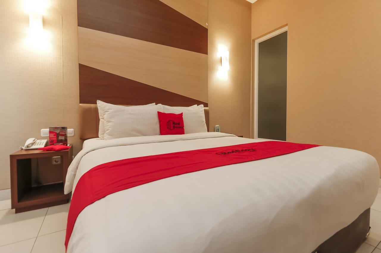 Hotel Reddoorz Near Roxy Jakarta Exteriér fotografie